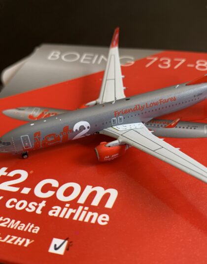 Jet 2 Boeing 800 – Phoenix 1:400 Scale 04162