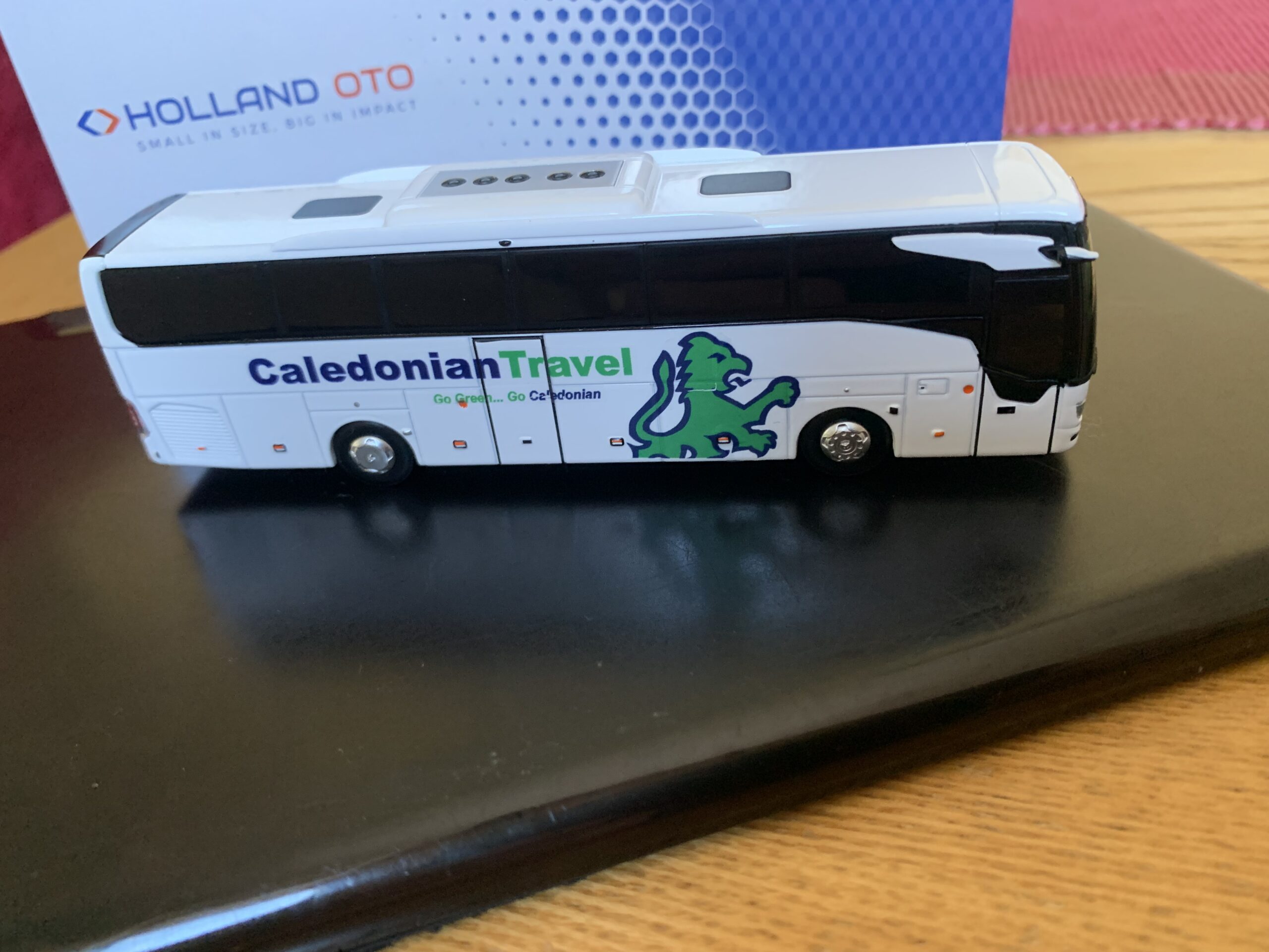 Caledonian Travel GREEN livery - Mercedes Tourismo - HollandOto 1:87 scale
