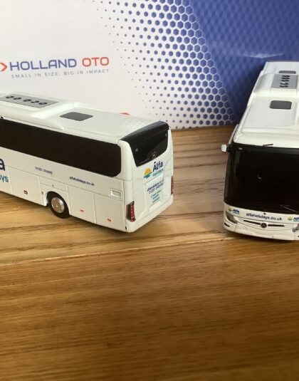 Alpha Holidays  Mercedes Tourismo 1/87 HO scale – Holland Oto models